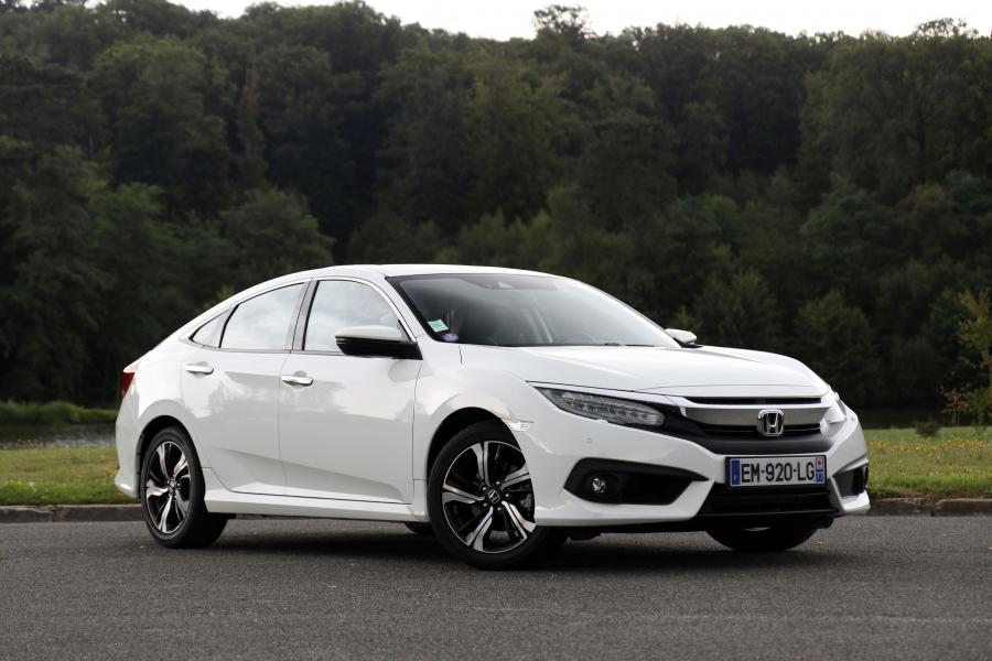  Honda Civic Sedan (FC1) 2016 года  (WW) (фото 32 из 40)